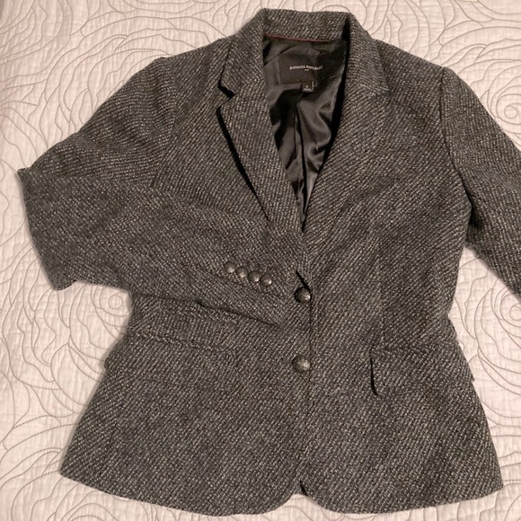 Banana Republic Wool Blazer - Picture 2 of 6